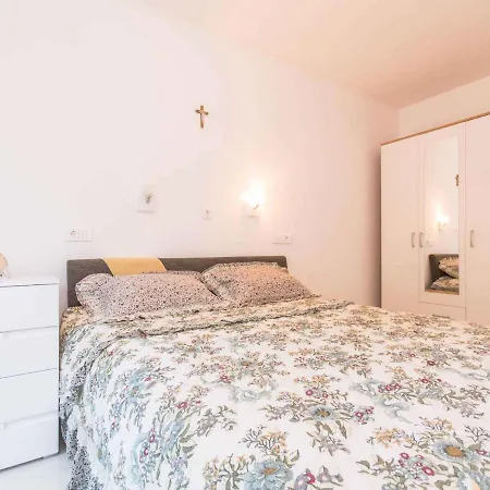 In / Otok Krk 30519 Apartment