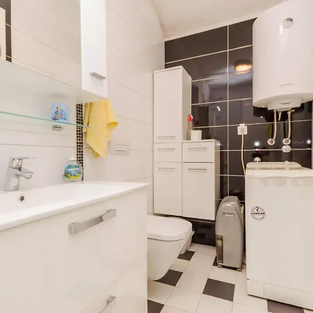 In / Otok Krk 30519 Apartment *