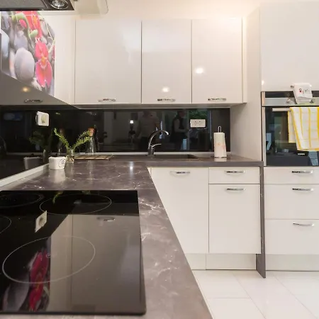 In / Otok Krk 30519 Apartment Njivice